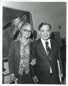 Carl Albert posing with Mary Jeter on March 1976, 1975-03-01