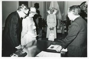 Carl Albert, Nelson Rockefeller, and Queen Elizabeth talking about her visit to the U.S., 1976-07-06