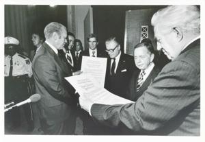 Gerald R. Ford, Carl Albert, and others at the Bicentennial ceremony at the National Archives. July 2, 1976, 1976-07-02
