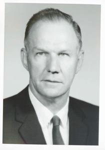 Howard Akers, agricultural attachï¿½ï¿½ï¿½ï¿½ï¿½ï¿½ to Kenya. August 10, 1965, 1965-08-10