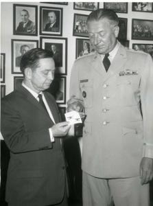 Carl Albert speaking at a banquet with guest from previous photos. 1968, 1968-01-01 - 1968-12-31