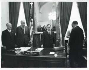 Carl Albert, Wright Patman, Hale Boggs, Thomas P. O&#39;Neill, and President Josip B. Tito of Yugoslavia seated with others in Albert&#39;s office. November 1971, 1971-11-01