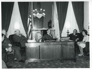 Carl Albert and President Josip B. Tito of Yugoslavia with several others in Albert&#39;s office. November 1971, 1971-11-01
